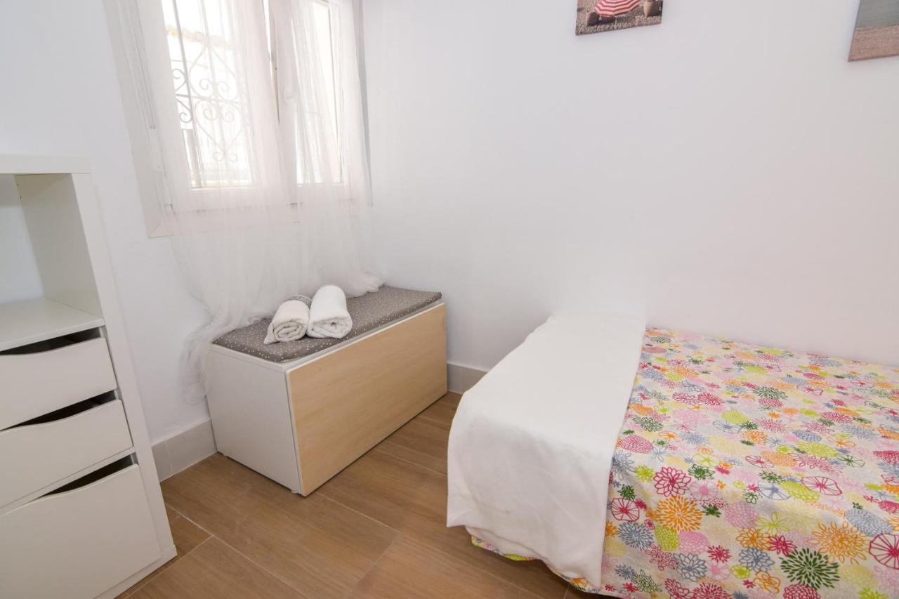 Apartamentos Atlantida Чипіона Екстер'єр фото